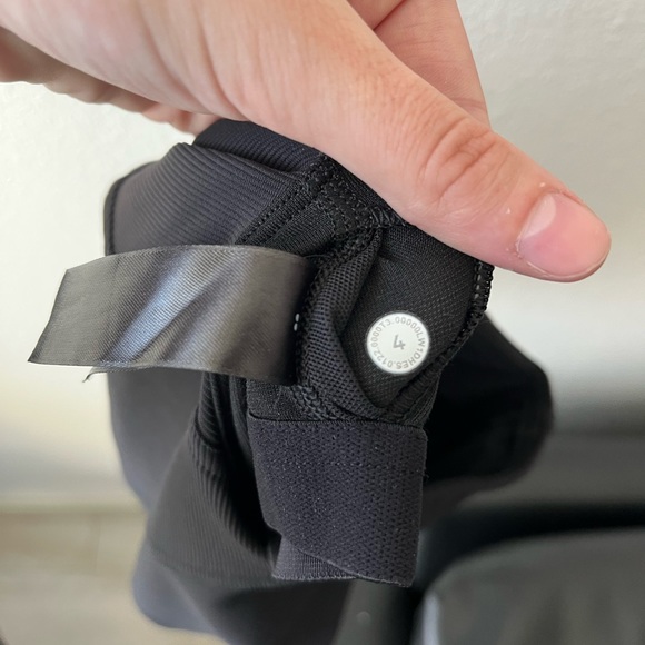 Lululemon Ribbed Asymmetrical Yoga Tank Top - Picture 8 of 8